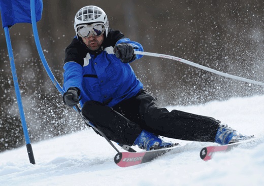 Pavel Trčala při slalomu na lyžích